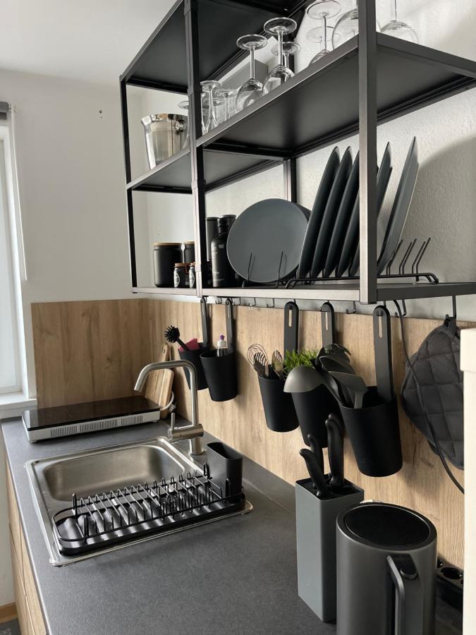 Appartment 53Qm Im Architektenhaus - 2 Schlafzimmer Mit Kueche Und Bad, Nur 2Min Von A8 - Ruhig Und Modern Irschenberg Eksteriør billede